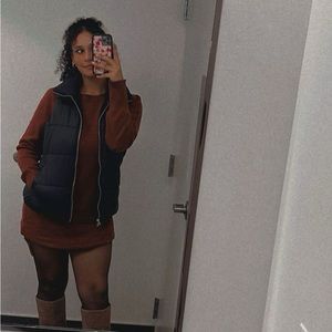 Meet your Posher, Simone